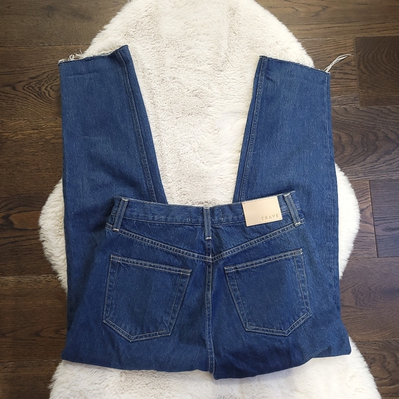 Trave Heidi Cropped Raw Hem Straight Leg Jeans - Picture 10 of 12